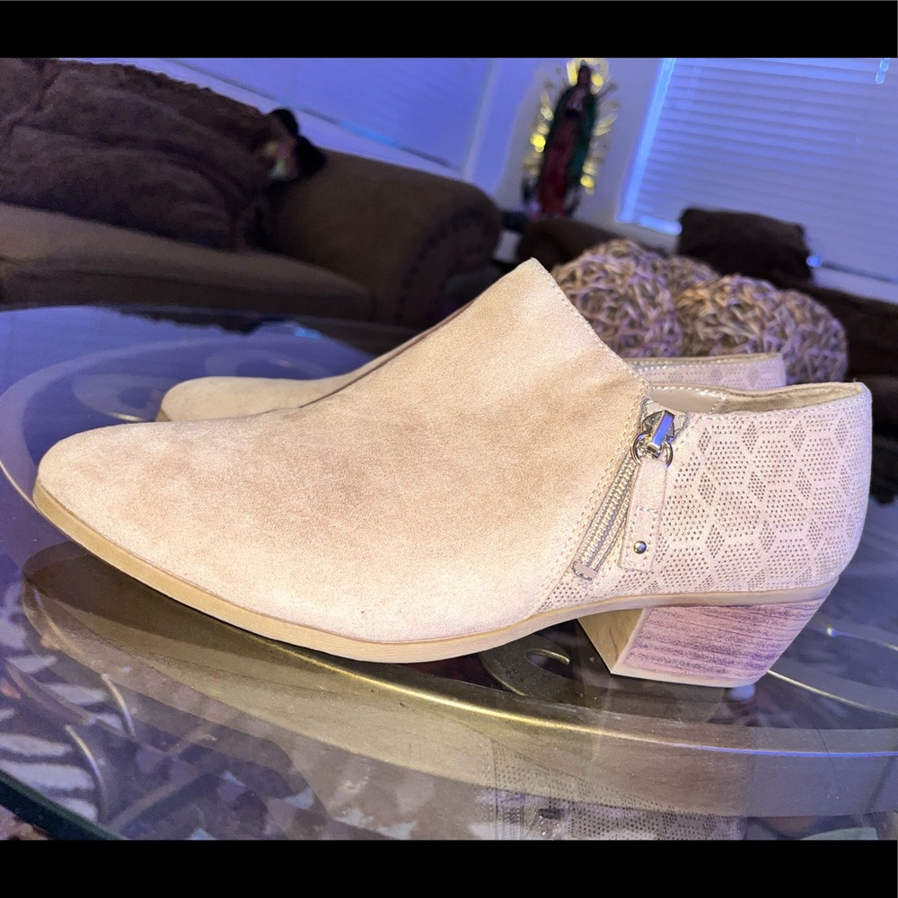 Dr. Scholl’s ankle booties